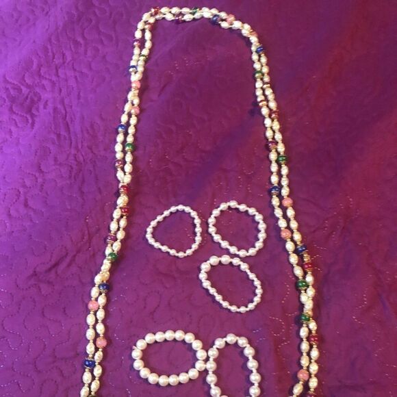 54” LONG faux pearl necklace with 5 stretchy brackets - Picture 1 of 3